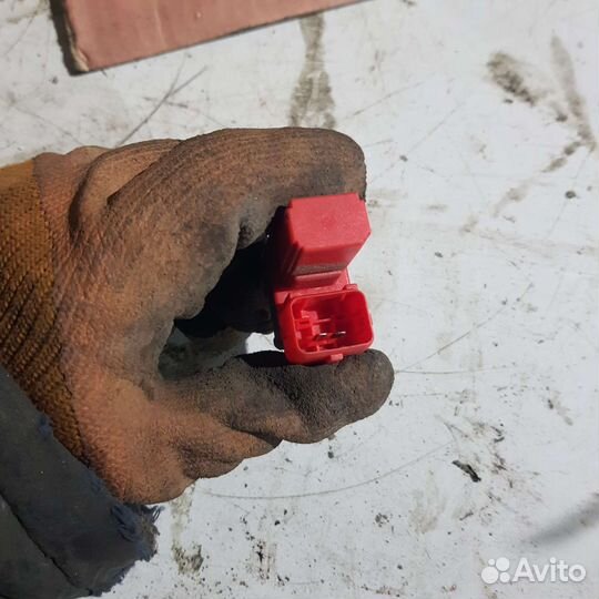 Концевик педали ford focus 1 1.8