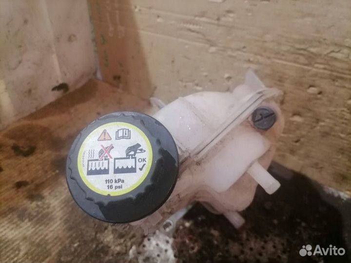 Бачок расширительный Land Rover Range Rover Sport