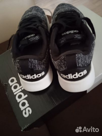 Кроссовки adidas