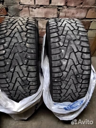 Pirelli Ice Zero 235/45 R19