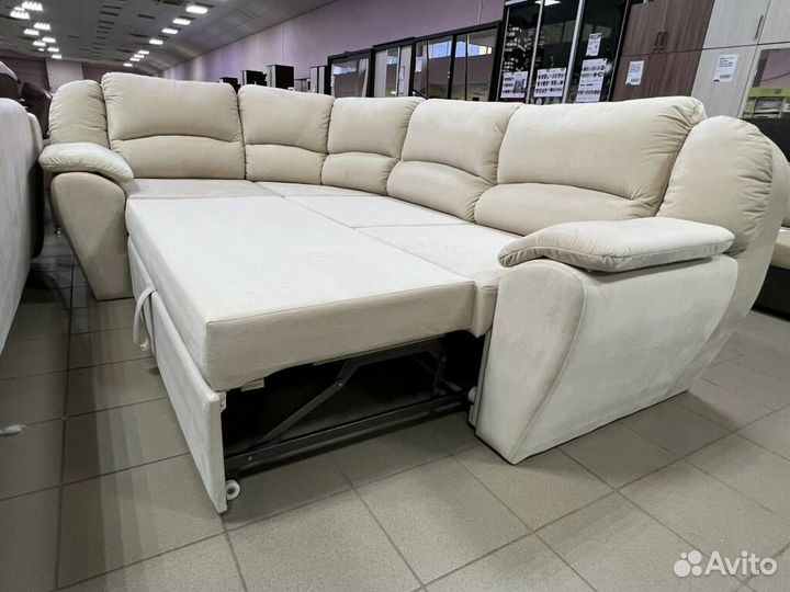 Диван шикарный