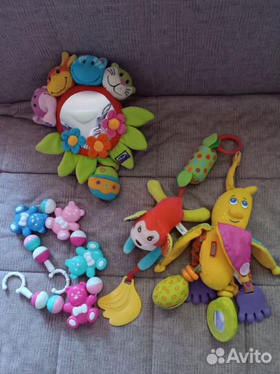 Пакет игрушек на кроватку/коляску
