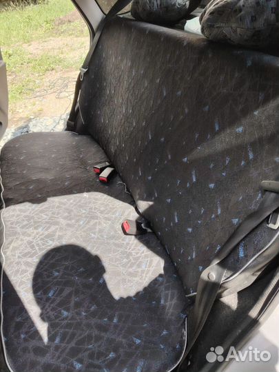 Чехлы и коврики в гранту лифтбек