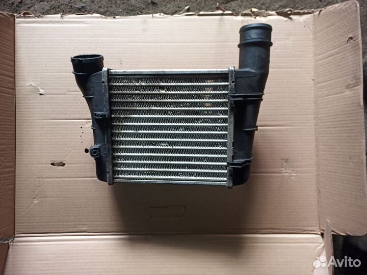 Радиатор интеркуллера Ауди А4 B6