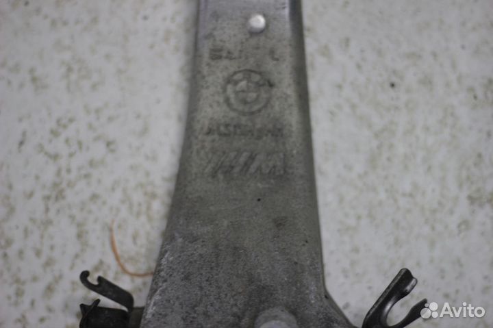 Кулак передний левый BMW M5 F90 2017 7857011