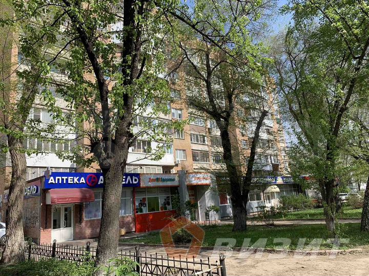 Торговая площадь, 220 м² на 1 линии