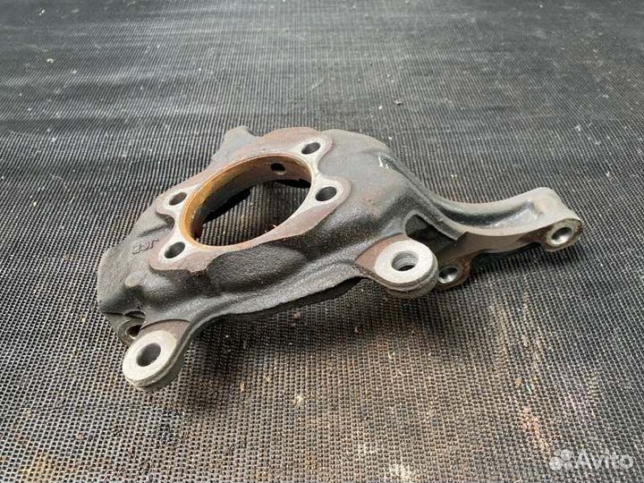 Поворотный кулак передний правый Nissan X-Trail 20