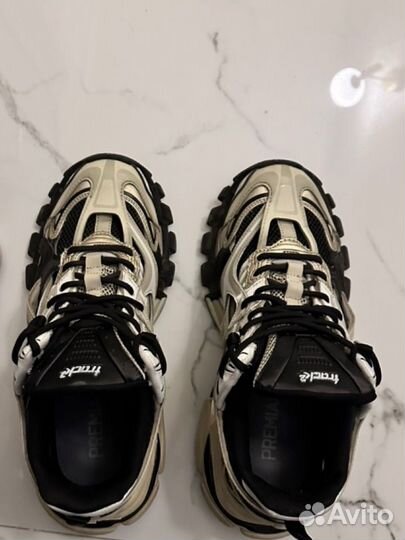 Balenciaga track 2 black white