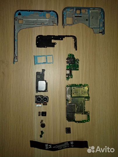 Запчасти на Honor 10, 9 Lite