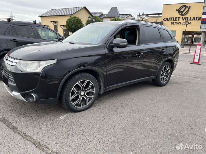 Mitsubishi Outlander 2.4 CVT, 2014, 177 857 км