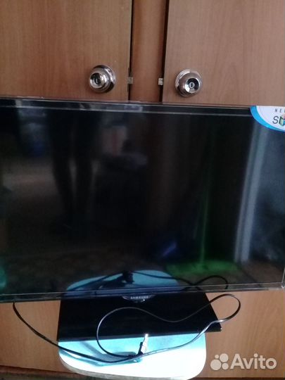 Телевизор LCD samsung 32