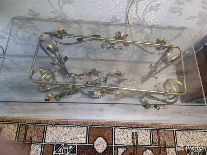 Журнальный столик