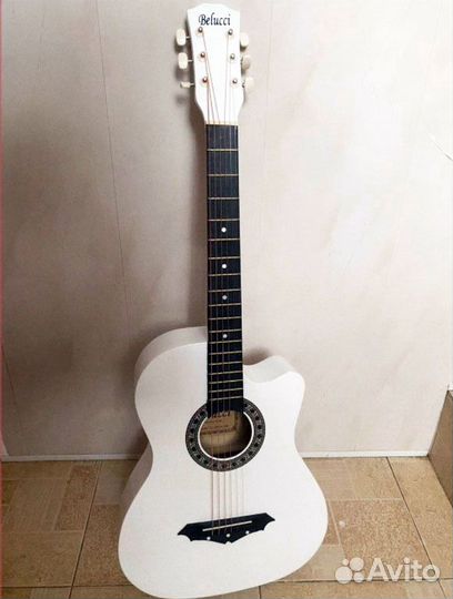 Новая акустическая гитара