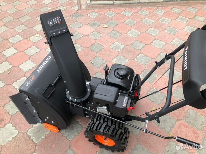 Patriot 750 PRO Снегоуборщик Витрина