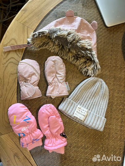 Шапки, варежки на 1-1,5 года