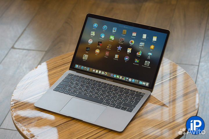 Apple mac book air 13