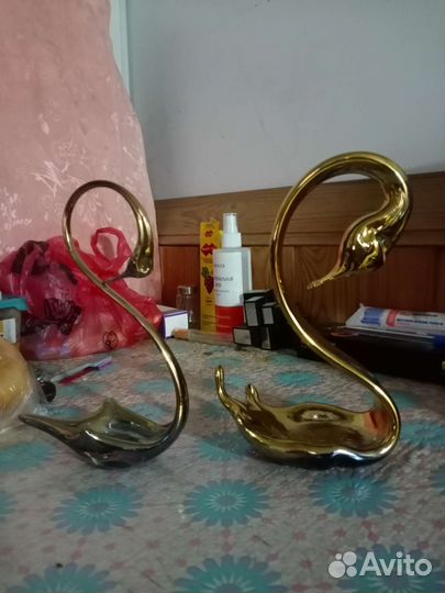 Статуэтка лебедь