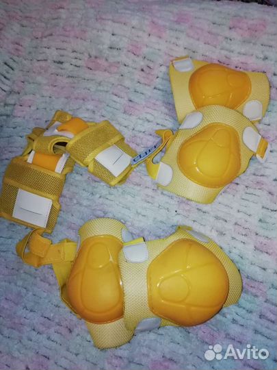 Ролики, коньки и защита для роликов и велосипеда