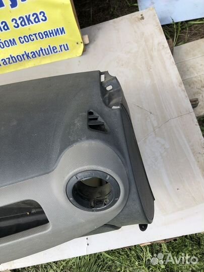 Торпедо Renault Sandero