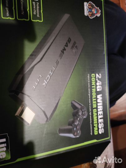 Игровая консоль