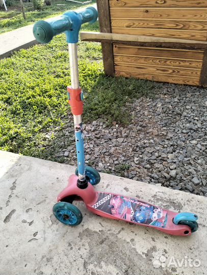 Продам детский самокат