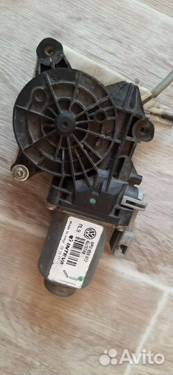 Стеклоподъемник задний левый на volkswagen polo