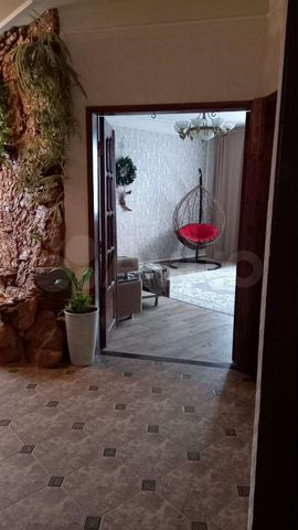 Дом 220 м² на участке 6 сот.