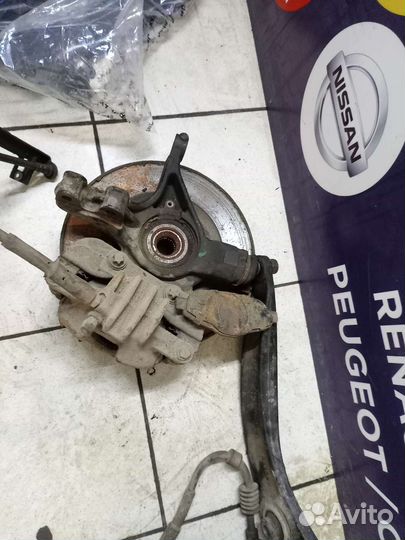 Кулак поворотный R L пежо 308 408 307 ситроен с4