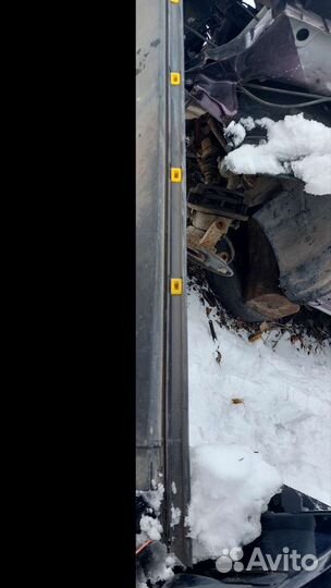 Накладка порога правая.Volvo XC90.2008г