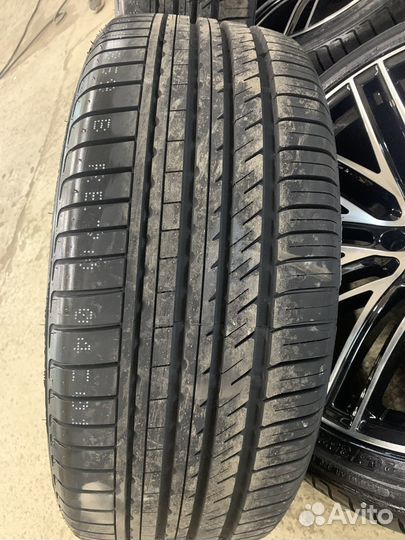 Летние колеса для Porsche Macan R21