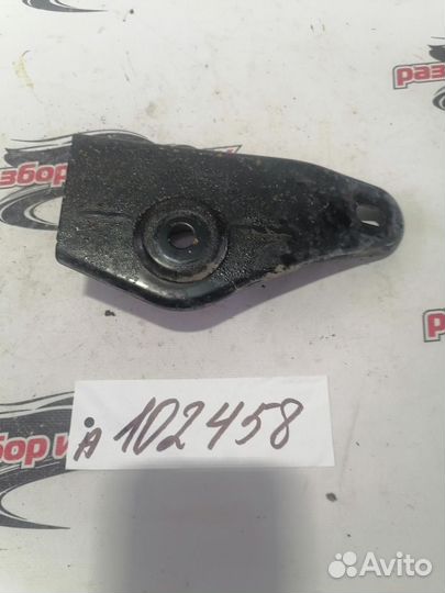 Кронштейн задней балки Toyota Camry GSV50 2011-201