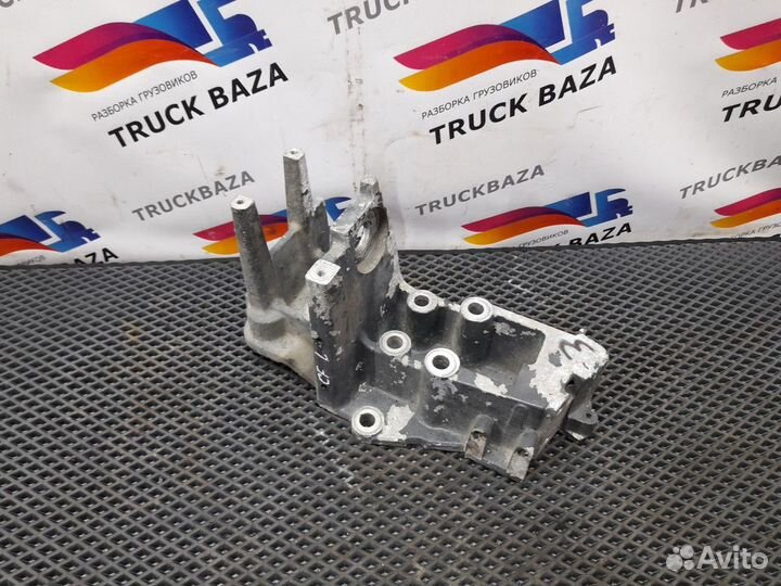 1456930 Кронштейн бампера левый Daf CF