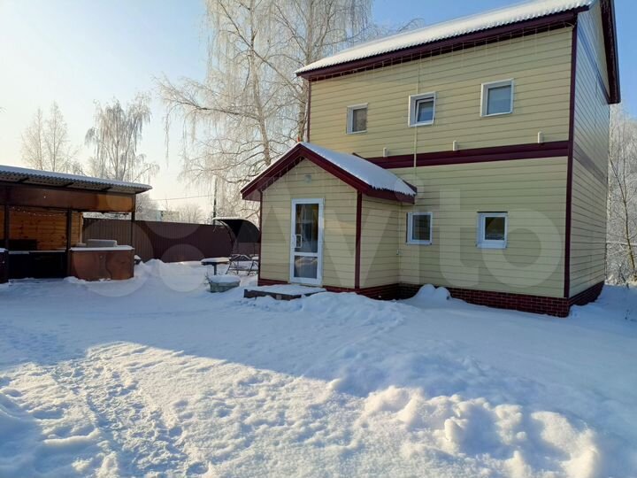 Дом 100 м² на участке 8 сот.