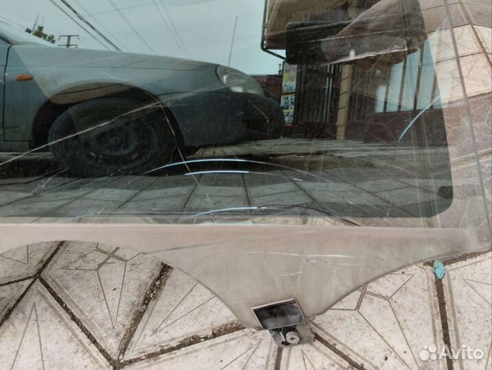 Стекло двери переднее правое Mercedes S-Class W222