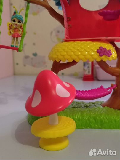 Enchantimals букашки