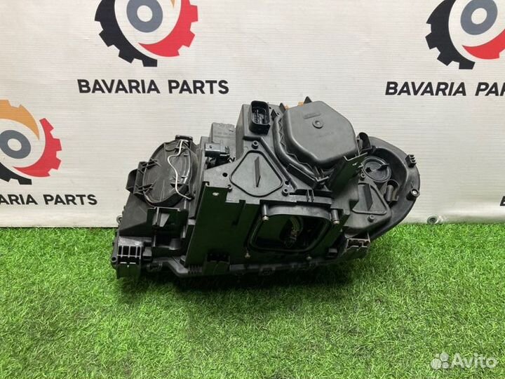 Фара передняя правая Bmw X3 E83 2.5 N52 2009