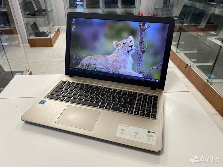 Ноутбук Asus VivoBook