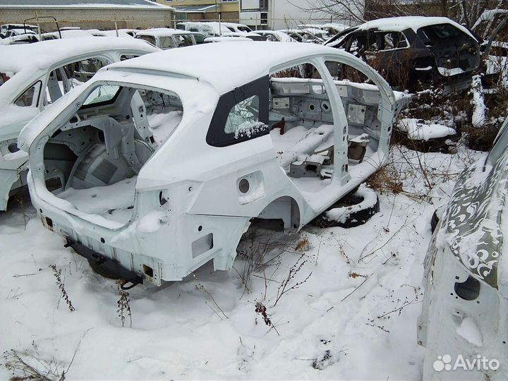Продам кузов по частям Лада Веста 2020г