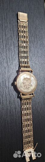 Золотые часы