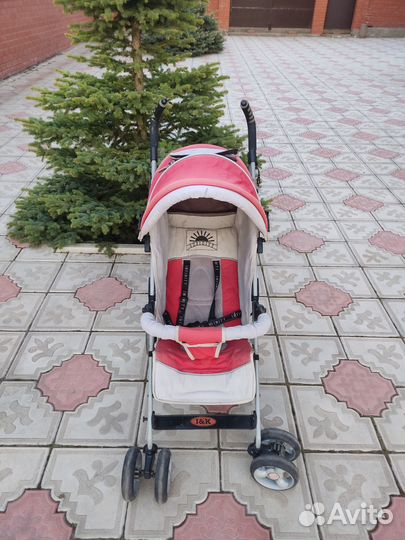 Прогулочная коляска