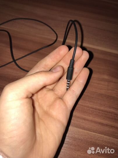 Наушники для телефона