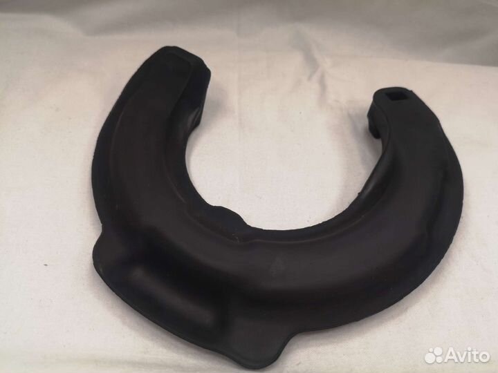 4815833110 Проставка пружиныToyota Camry V70 75