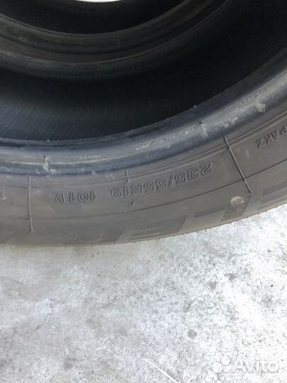 Bridgestone Dueler H/P Sport RFT 235/55 R19