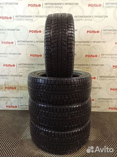 Dunlop SP Winter Ice 01 205/55 R16 94T