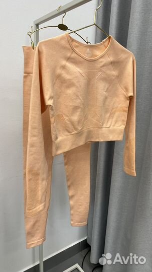 Костюм для фитнеса