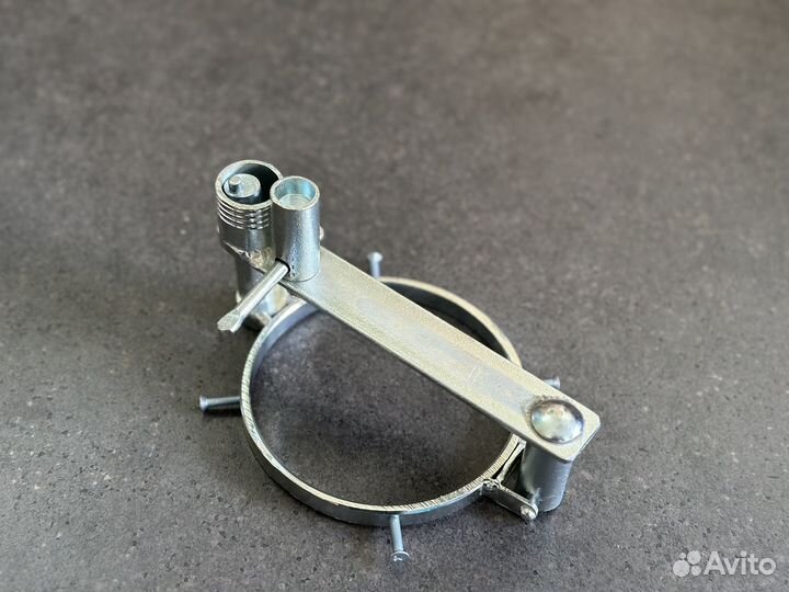 Замок на бак (поворотно-откиданой) диаметр 80 мм