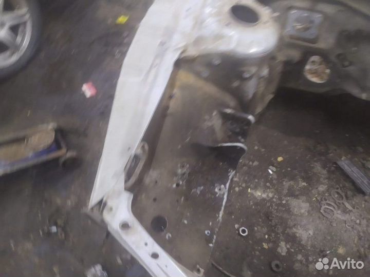 Рамка радиатора Nissan Cefiro A32 VQ20DE 1995