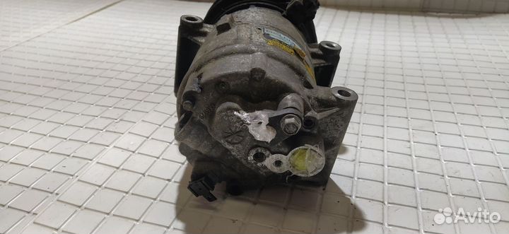 Компрессор кондиционера Renault Logan K4M 1.6