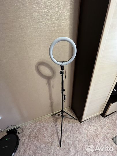 Кольцевая лампа 26 см