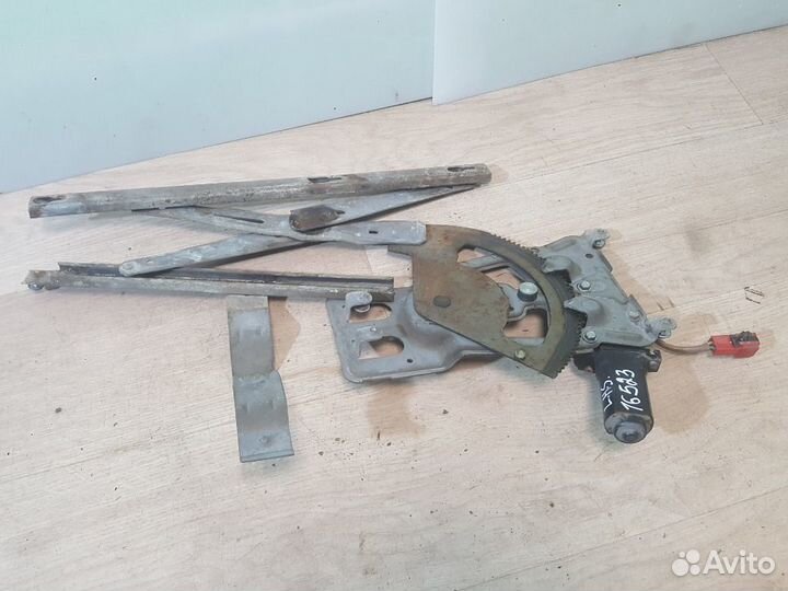 Электростеклоподъемник передний левый Chrysler Lhs